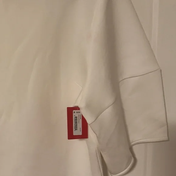 SPANX Airluxe Puff Sleeve Top Blouse Shirt Women’s Medium Powder White - Picture 2 of 3